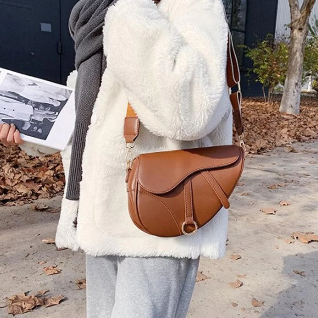 AWST Int'l Saddle Shoulder Handbag 